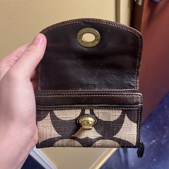 Vintage coach wallet perfect condition - Picture 2 of 3